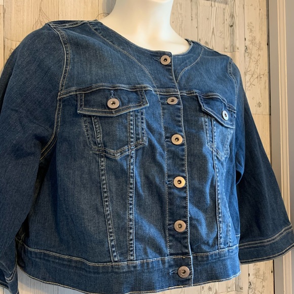 NWT torrid size 3 collarless cropped denim jacket - Picture 8 of 11